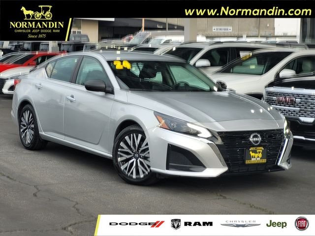 2024 Nissan Altima SV