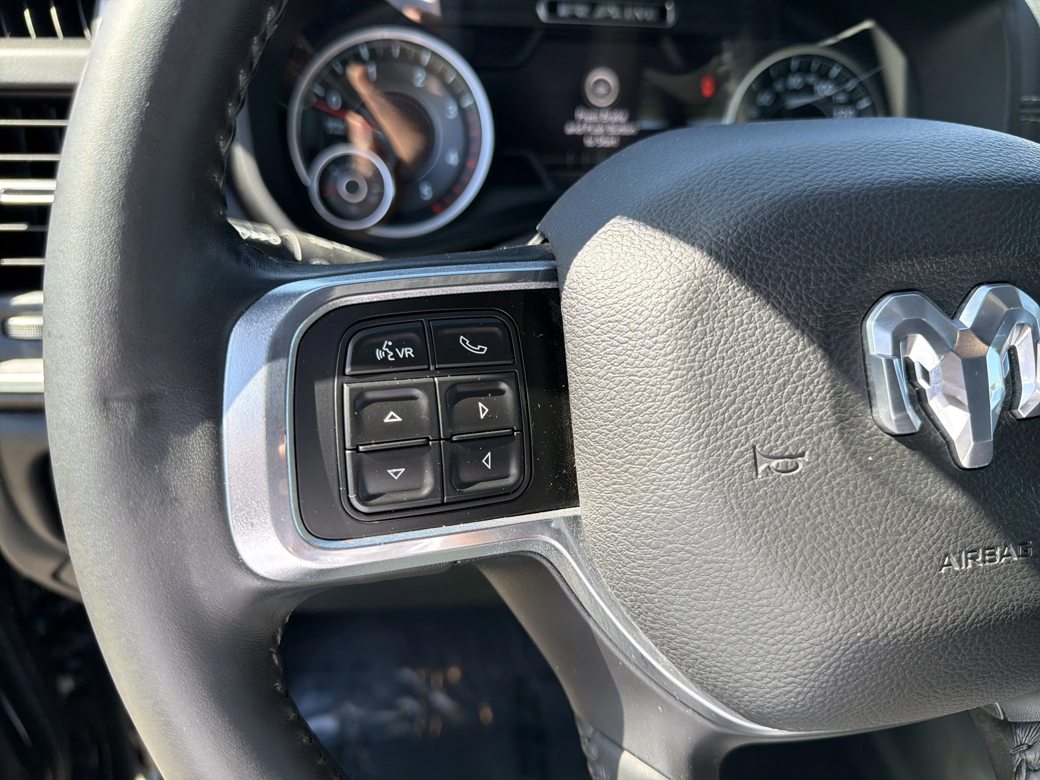 Used 2021 Diamond Black Crystal Pearlcoat Ram Laramie image 17