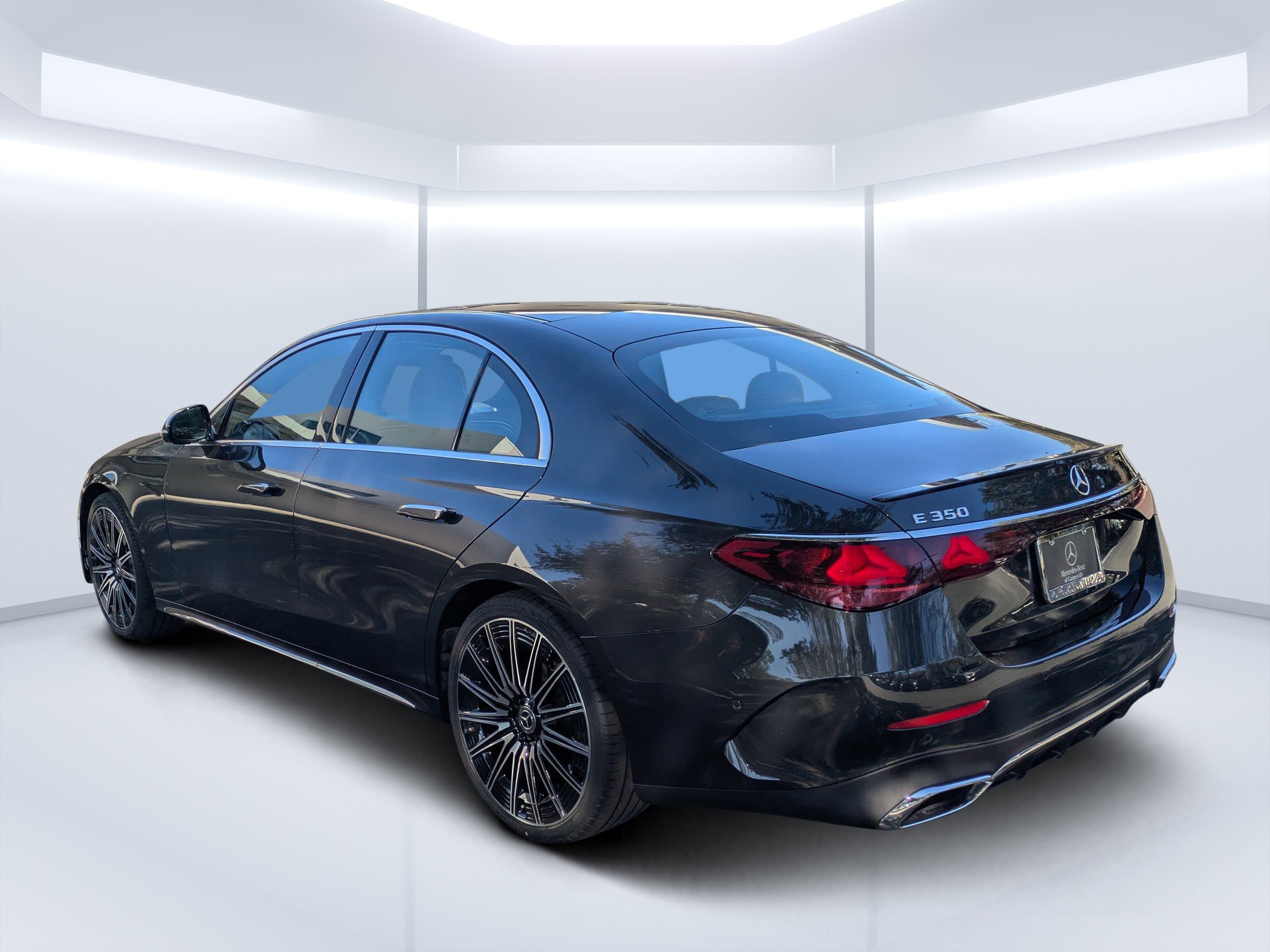 2026 Mercedes-Benz E-Class E350 - Photo 36