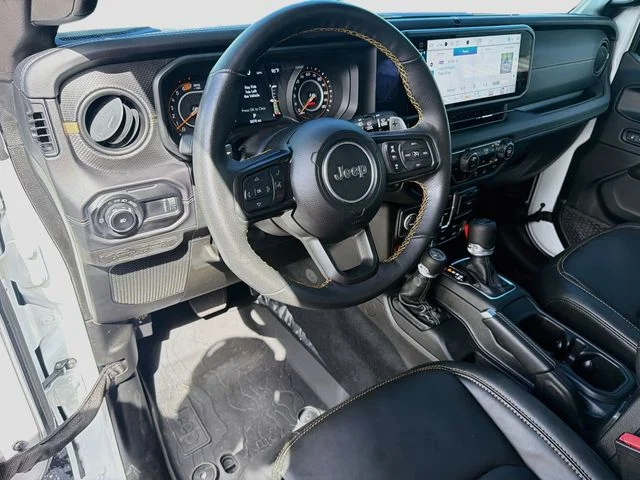 Used 2025 White Jeep Rubicon 392 image 10