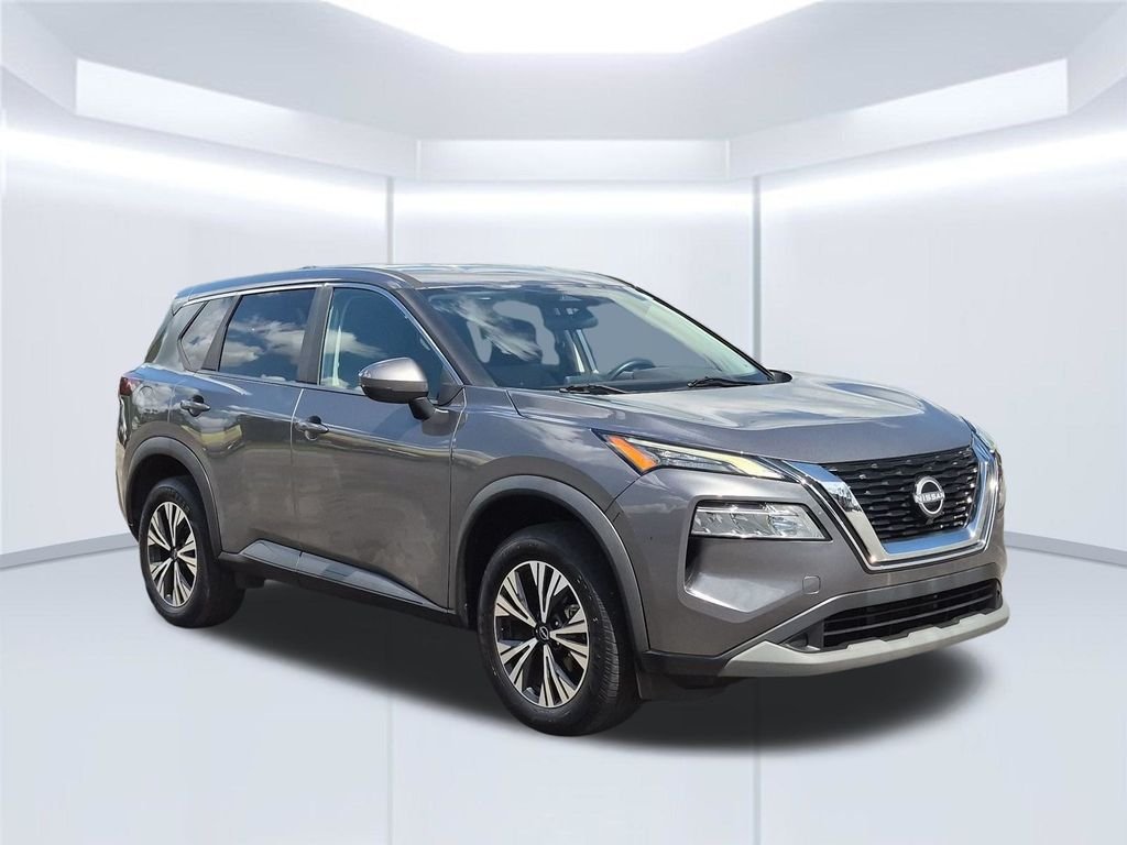 Used 2022 Gray Nissan SV image 8