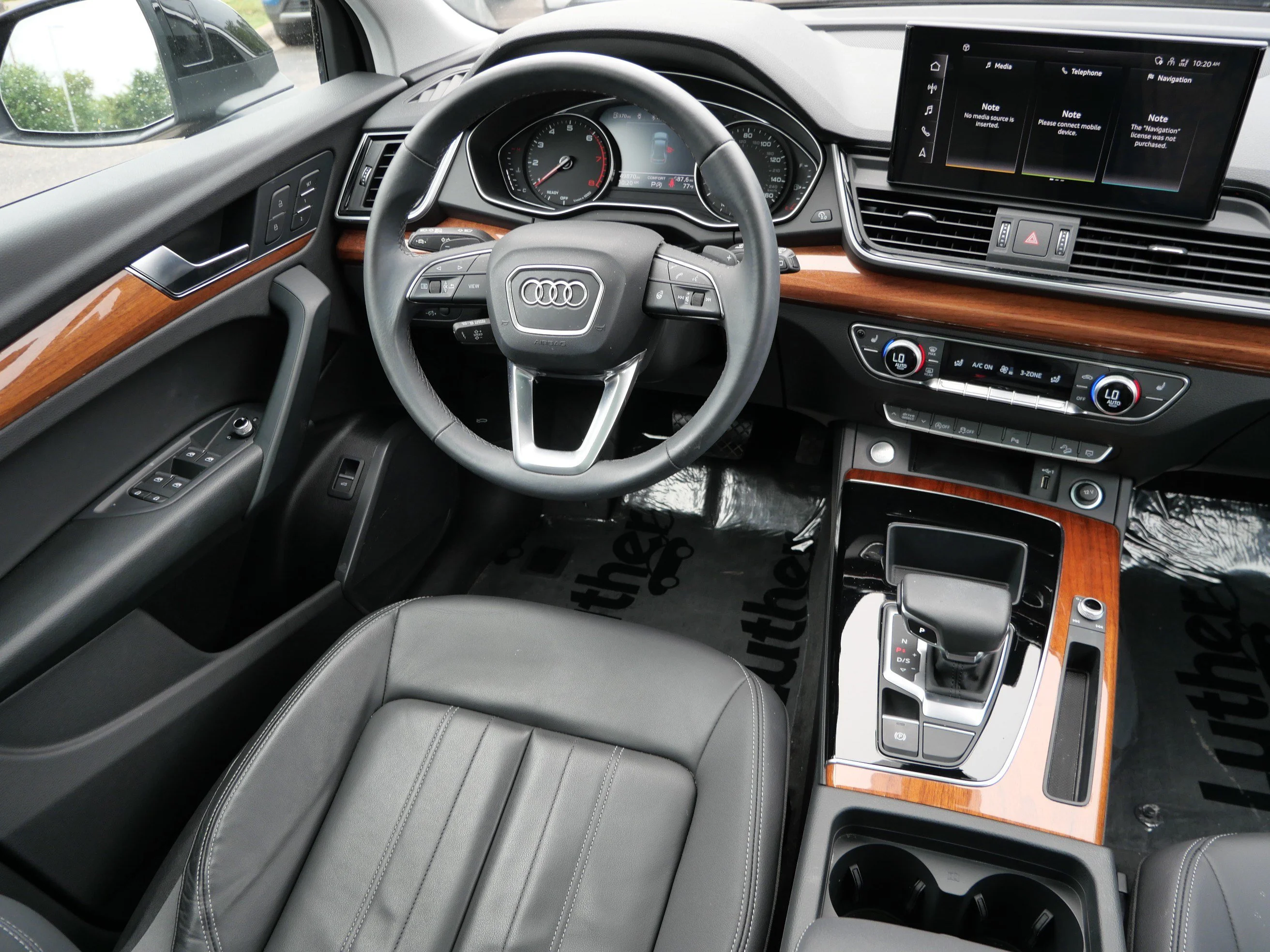 Used 2023 Mythos Black Metallic Audi S line Premium image 9