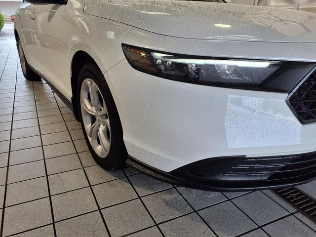 Certified Used 2025 Platinum White Pearl Honda LX image 19