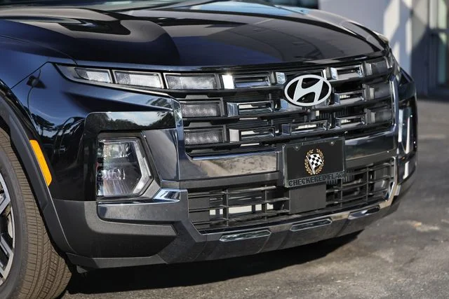 Certified Used 2025 Phantom Black Hyundai Limited image 2
