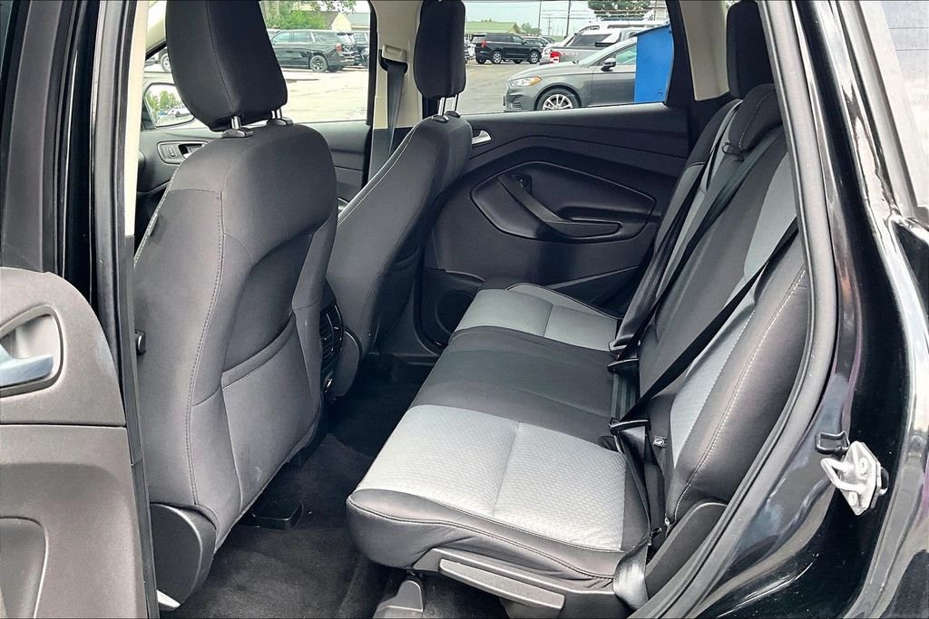 Used 2018 Shadow Black Ford SE image 11
