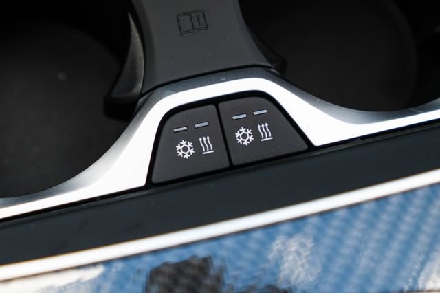 New 2027 Black Sapphire Metallic BMW M60i image 30