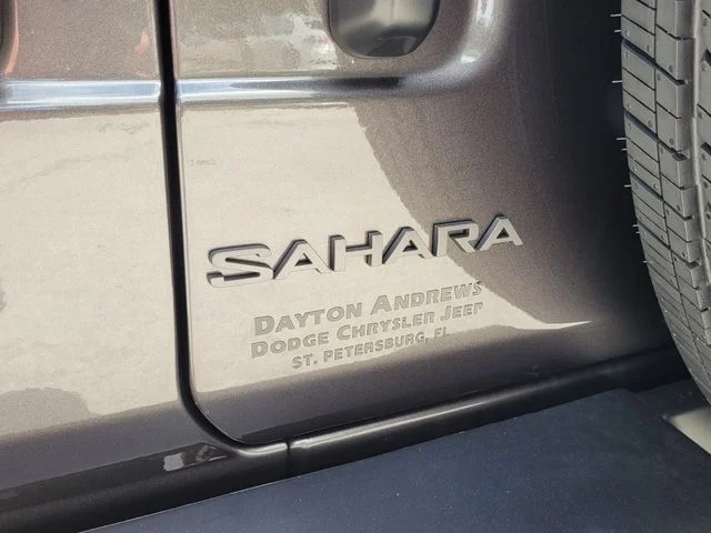 2025 Jeep Wrangler 4-Door Sahara - Photo 10