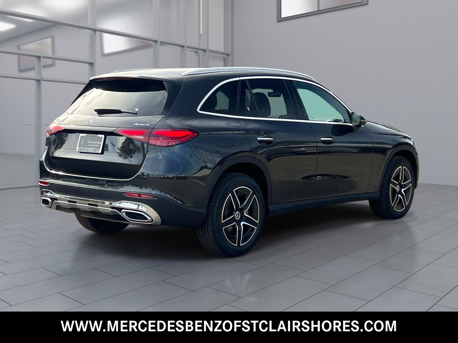 New 2027 Graphite Grey Metallic Mercedes-Benz GLC 300 image 6