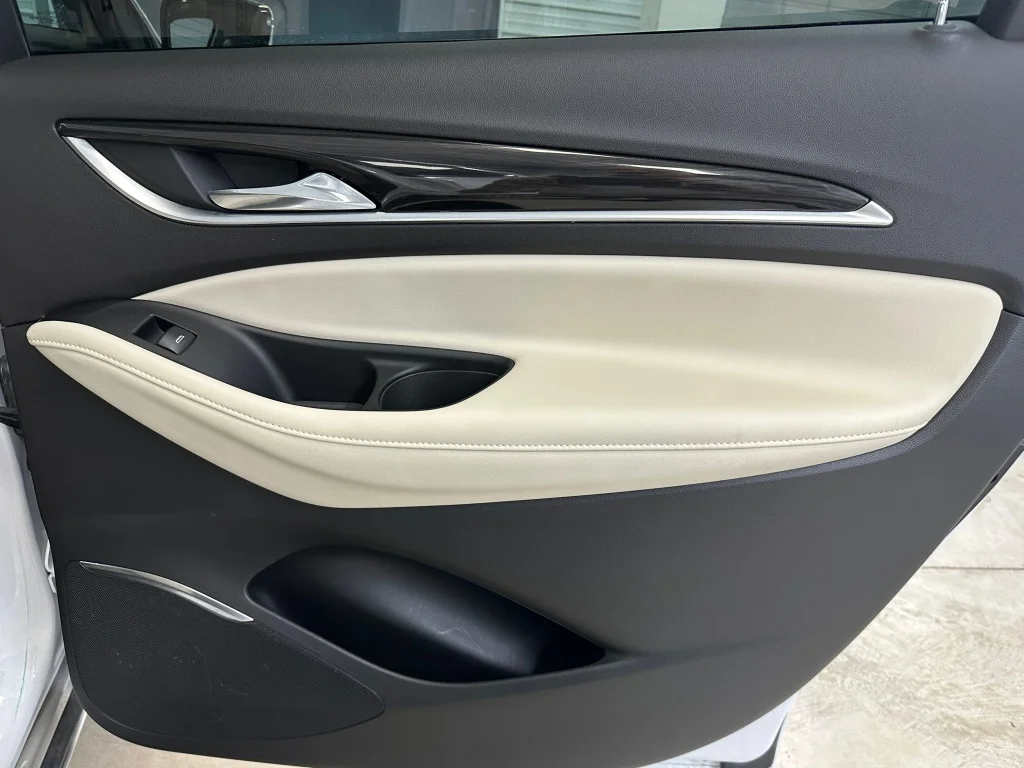 2024 Buick Enclave Essence - Photo 32