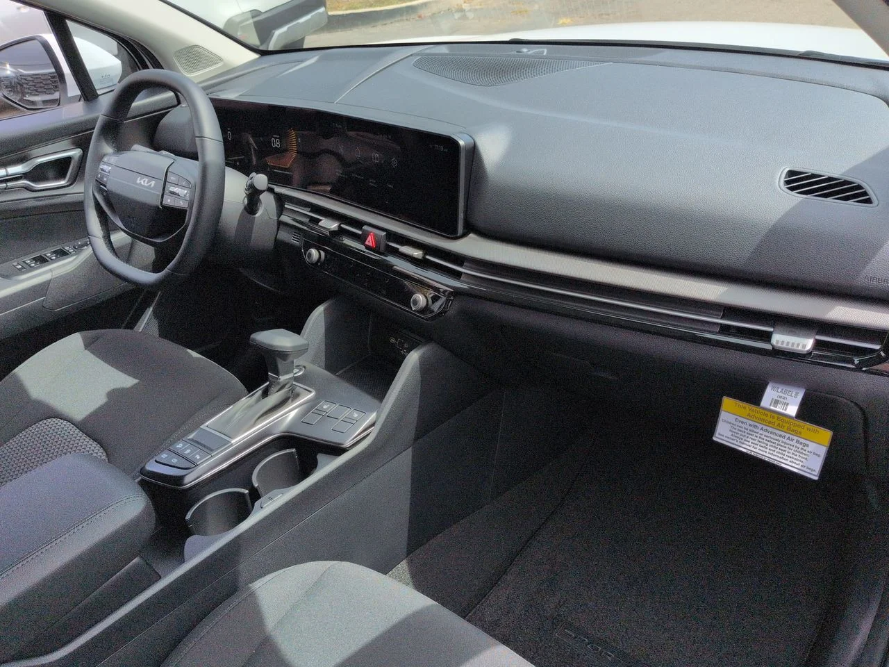 New 2026 Glacial White Pearl Kia LX image 30