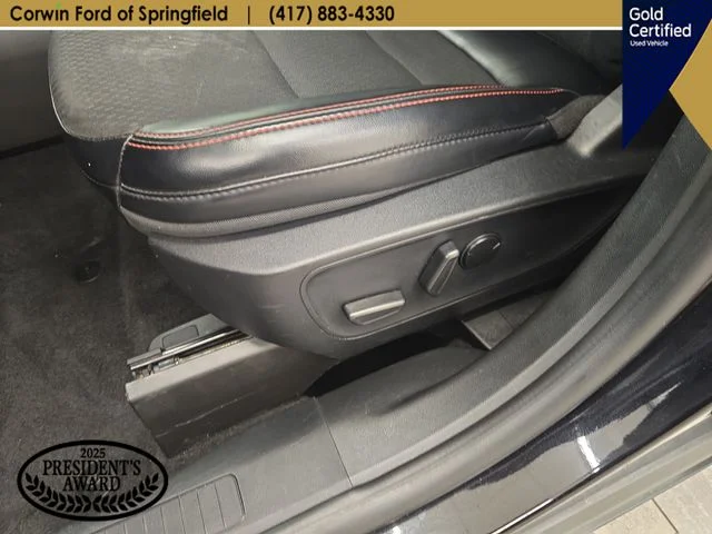 Certified Used 2025 Agate Black Metallic Ford ST-Line image 34