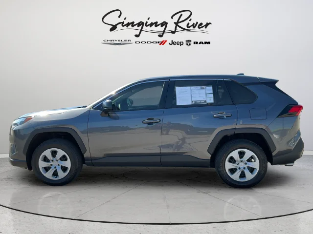 Used 2025 White Toyota LE image 4