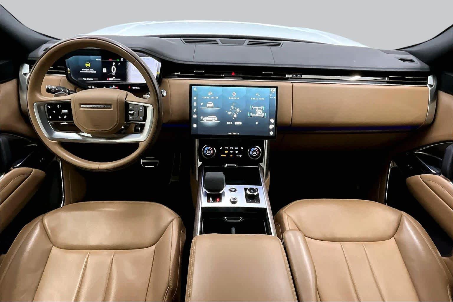 Used 2023 Icy White SV Bespoke Special Effect Gloss Land Rover SE image 15
