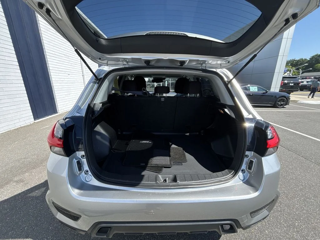 Used 2024 Silver Mitsubishi 2.0 ES image 20