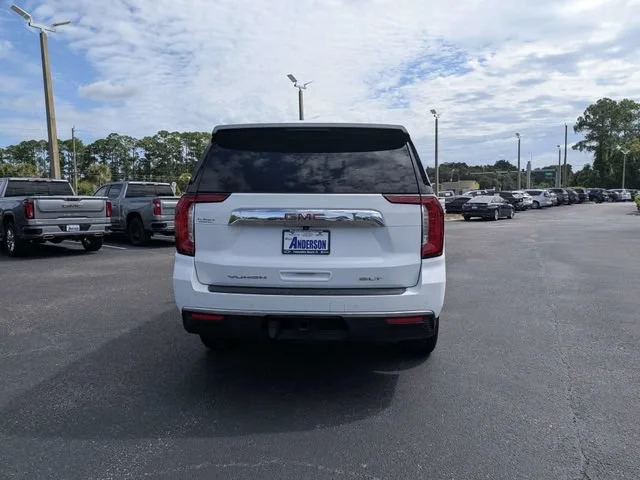 Used 2022 SUMMIT WHITE GMC SLT image 4