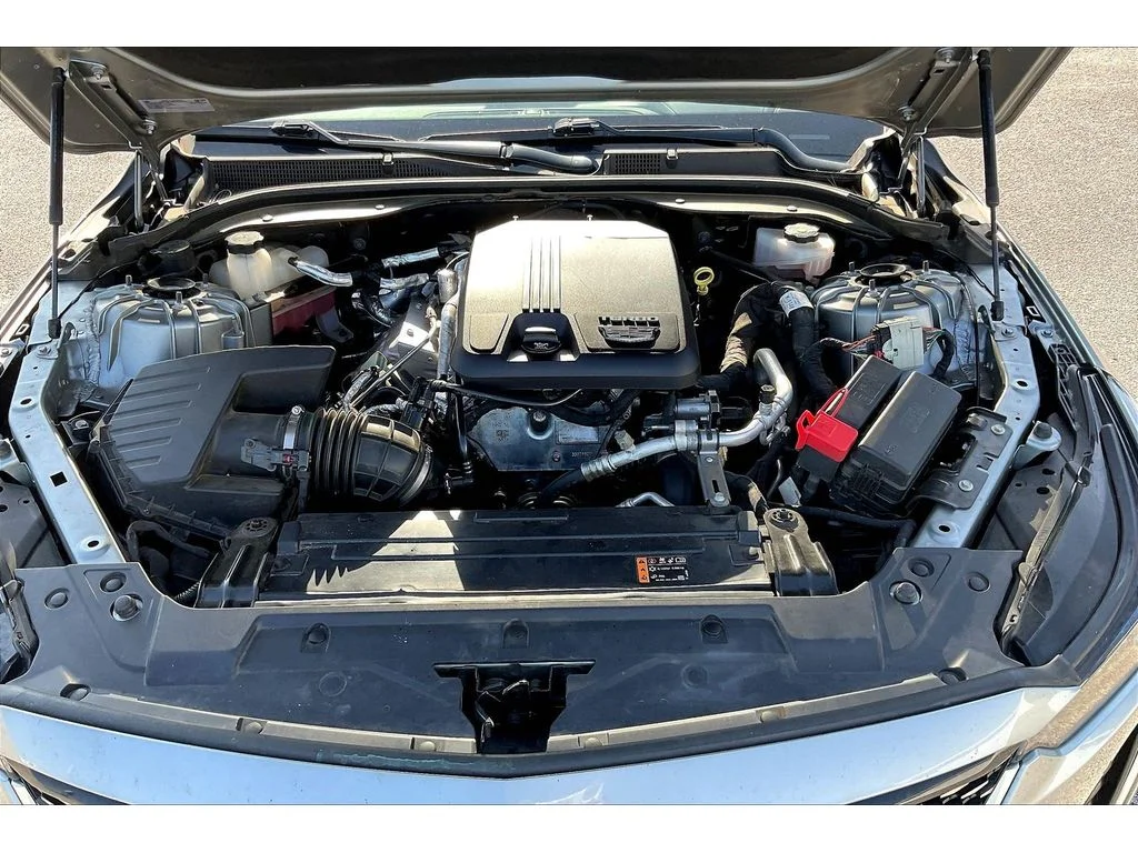 Used 2023 Argent Silver Metallic Cadillac Premium Luxury image 8