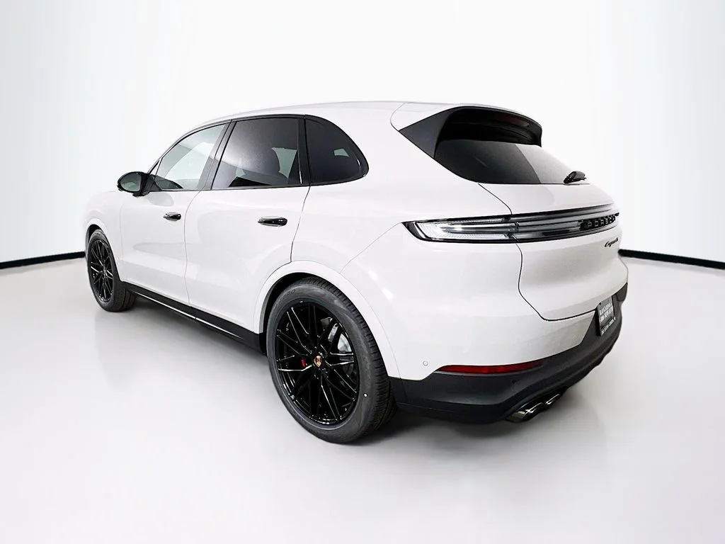 New 2026  Porsche S image 3