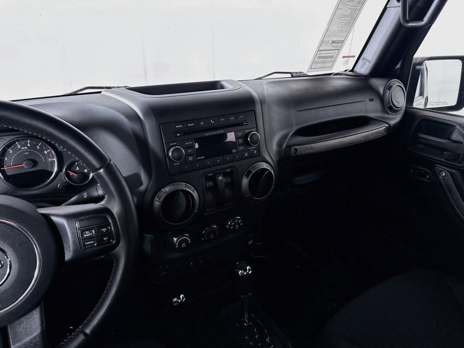 Used 2017 Black Clearcoat Jeep Sport image 27