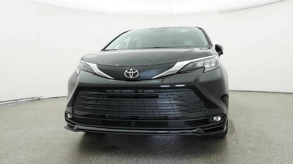 New 2026 Midnight Black Metallic Toyota XLE image 14