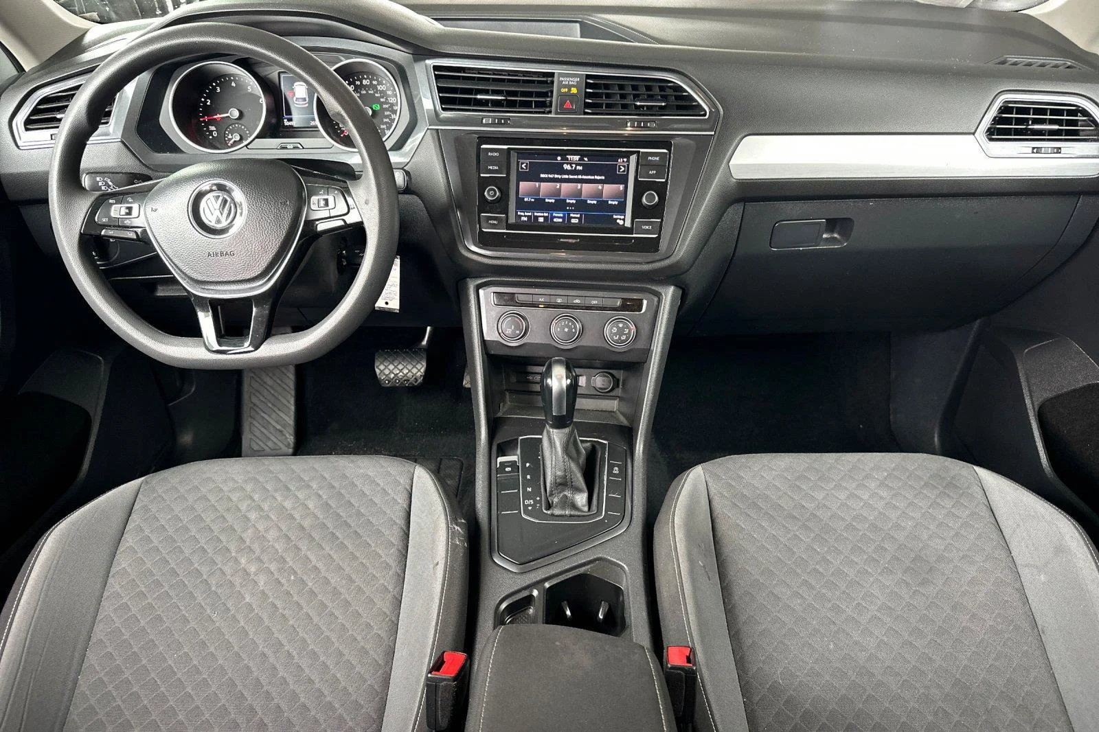 Used 2021 Pure White Volkswagen S image 13