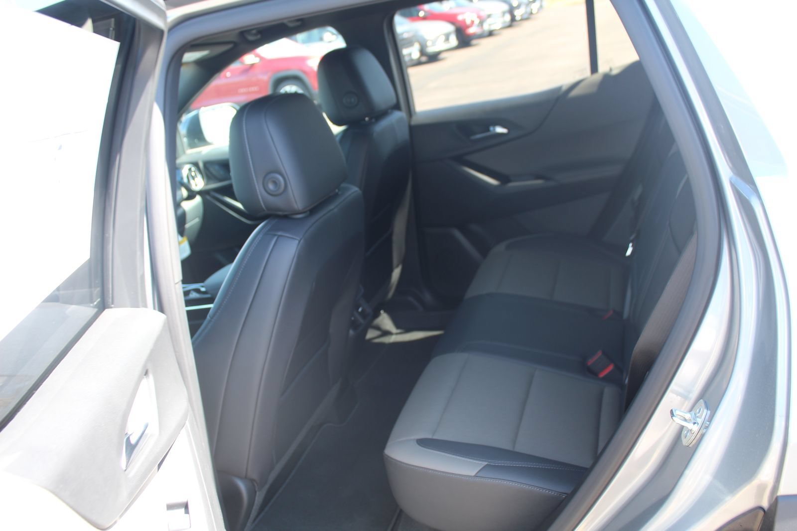 2026 Chevrolet Equinox LT - Photo 9