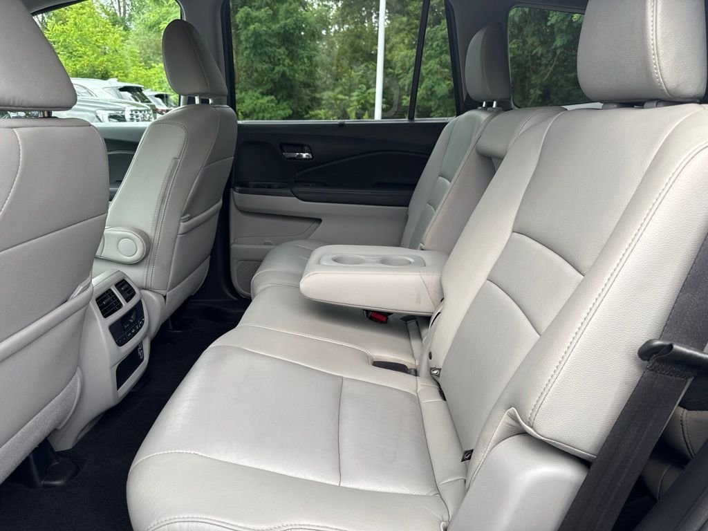 Used 2019 Gray Honda EX-L image 12