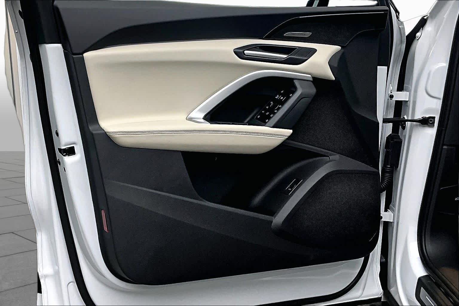 Used 2025 Glacier White Metallic Audi Premium Plus image 22
