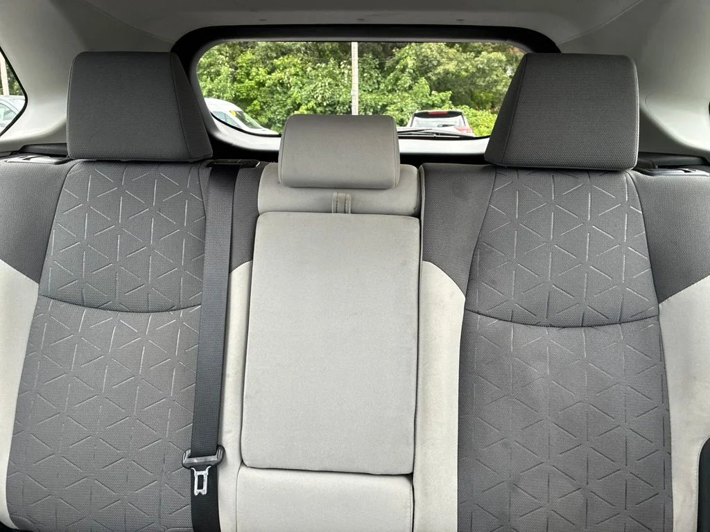 Used 2022 White Toyota XLE image 26