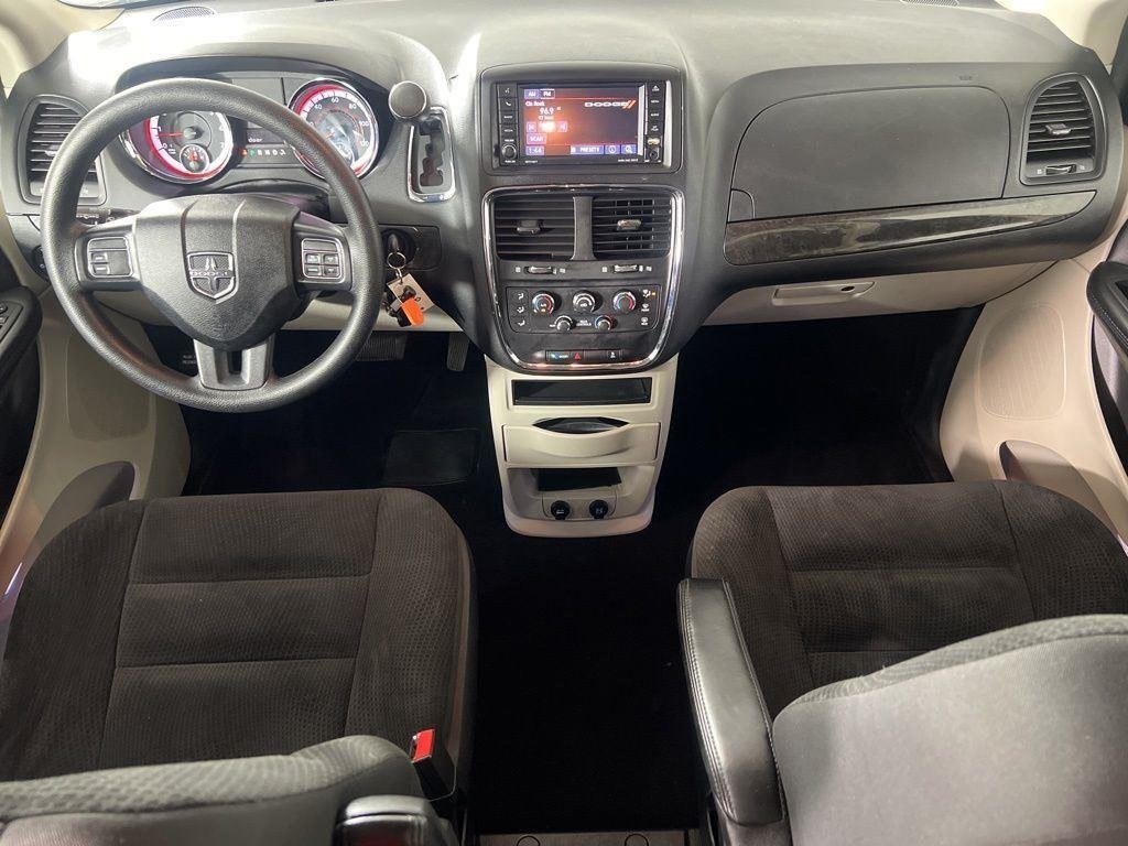 Used 2019 Indigo Blue Dodge SE image 19