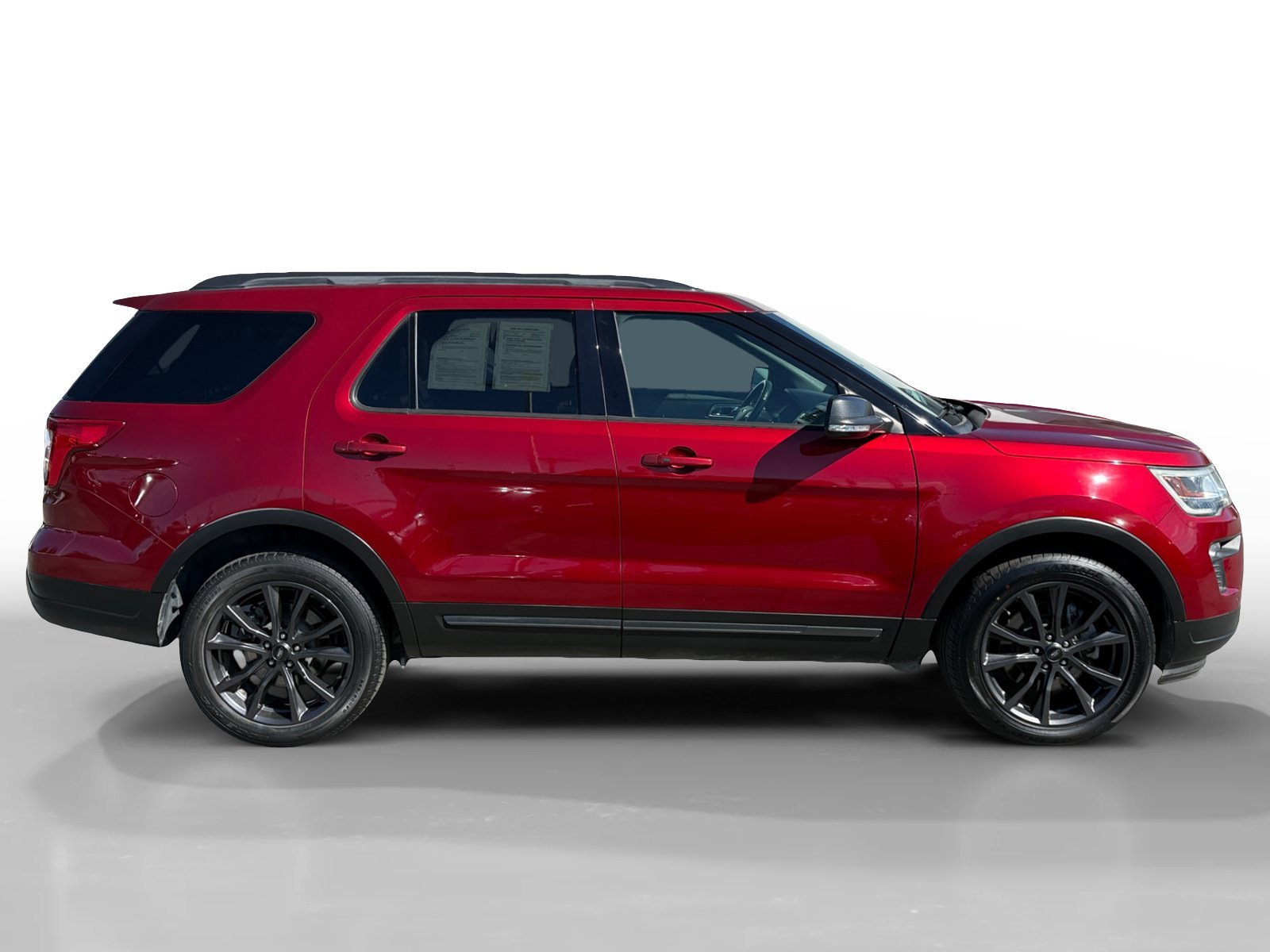 Used 2018 Ruby Red Metallic Ford XLT image 6