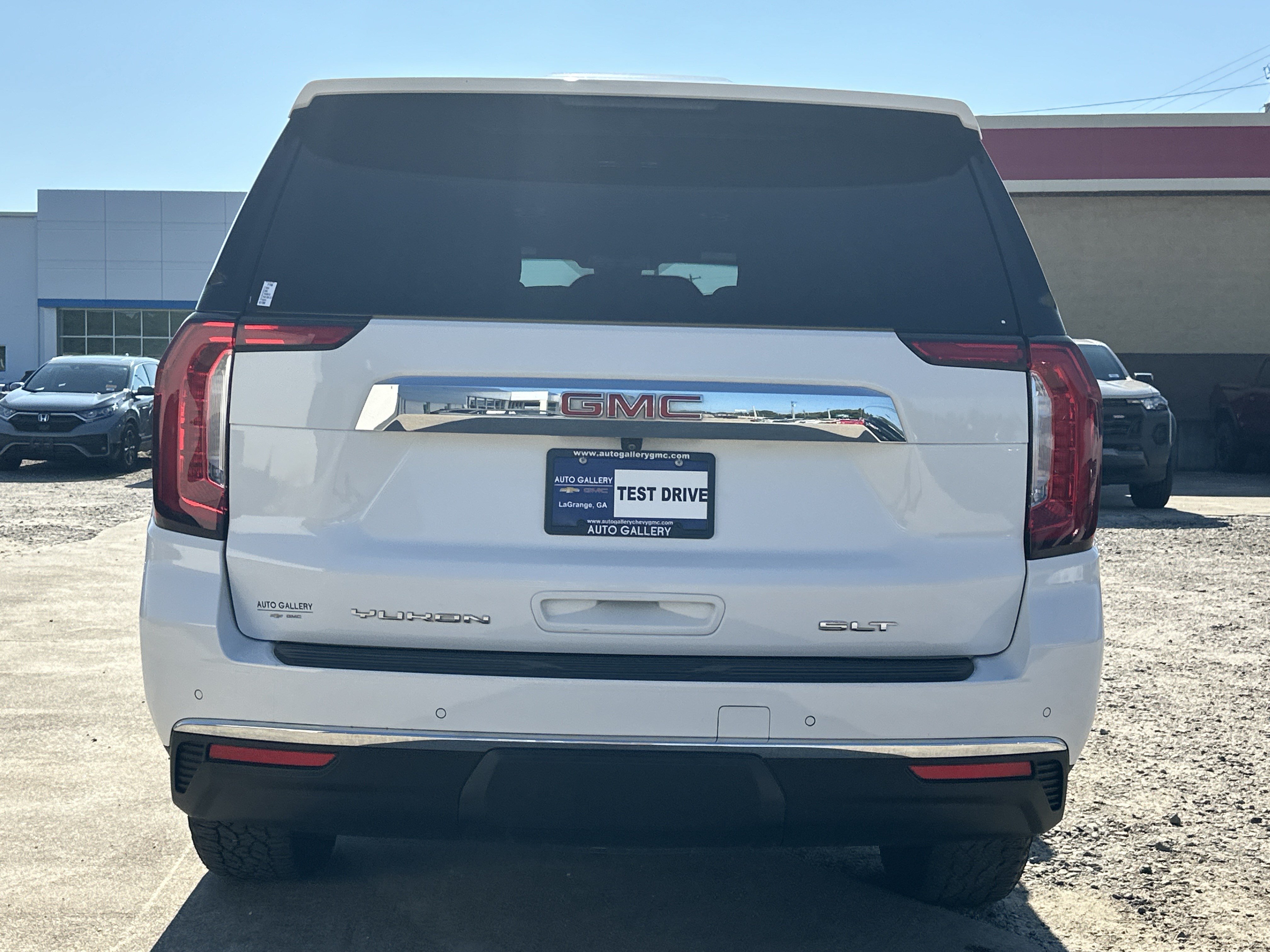 Used 2024 Summit White GMC SLT image 7