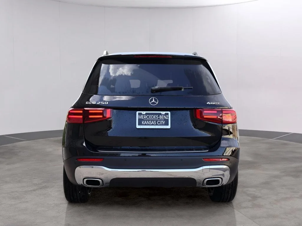 2025 Mercedes-Benz GLB Base - Photo 6