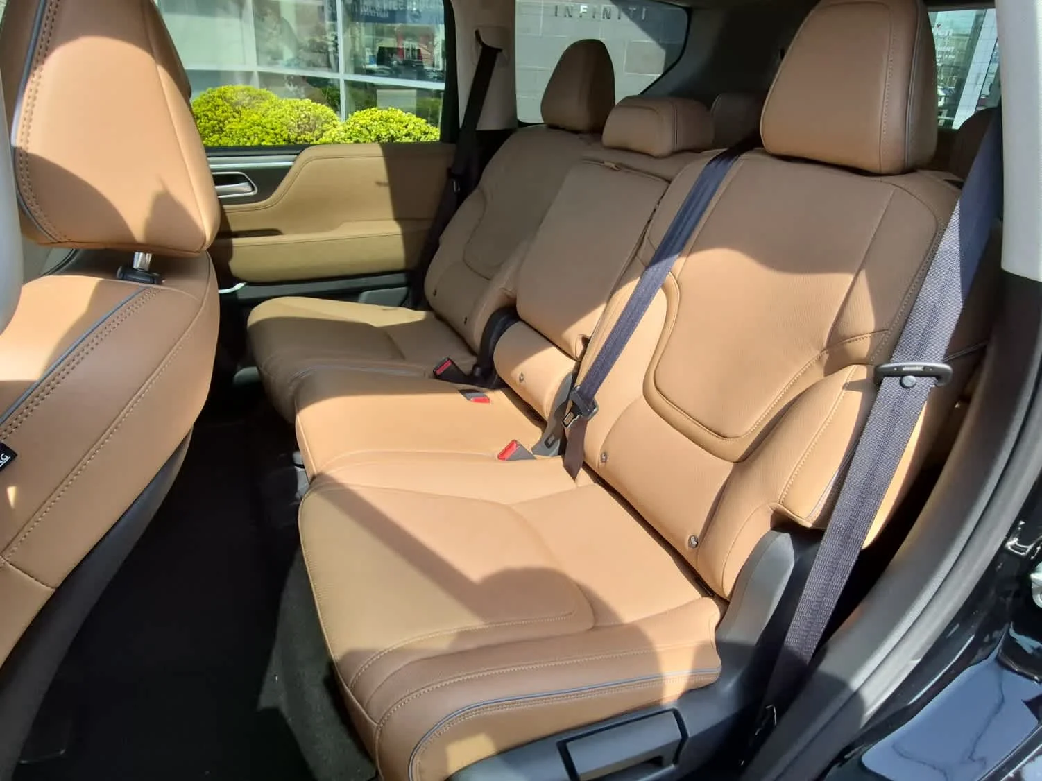 New 2026 BLACK OBSIDIAN INFINITI Luxe 4WD image 8