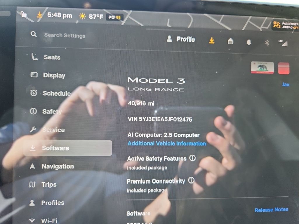 Used 2018 Black Tesla Long Range image 11