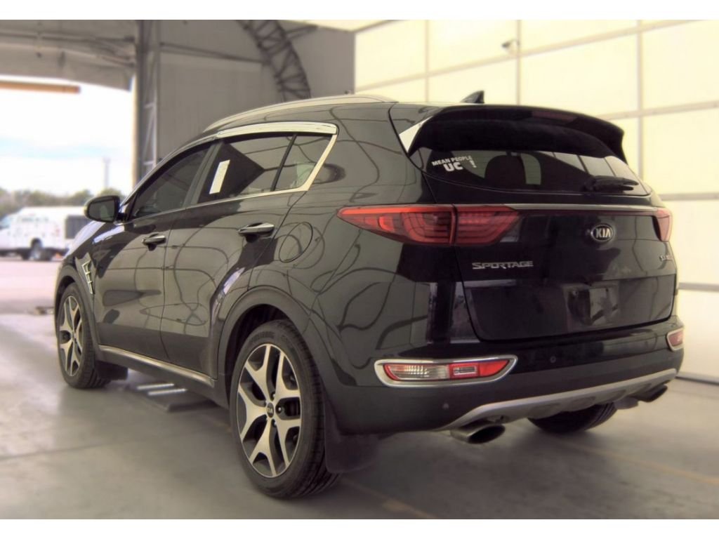 Used 2017 Black Cherry Kia SX image 4