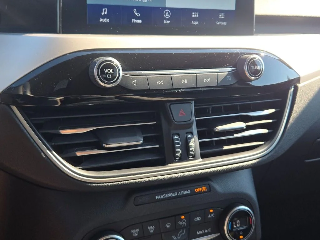 Used 2020 White Ford SE image 23