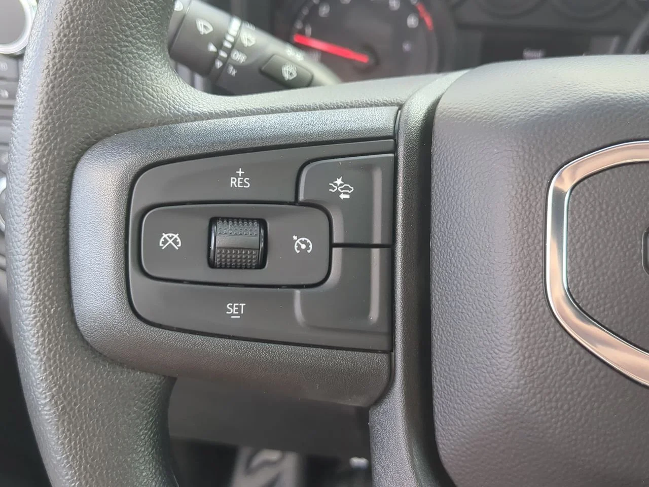 New 2026 Onyx Black GMC Pro image 33