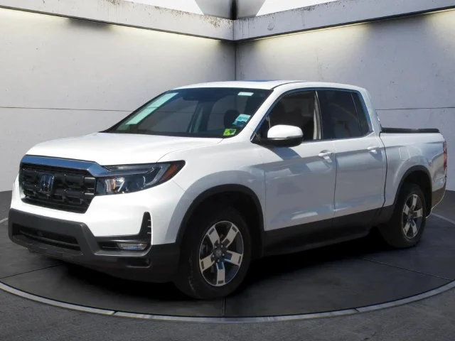 Certified Used 2025 Platinum White Pearl Honda AWD RTL image 1
