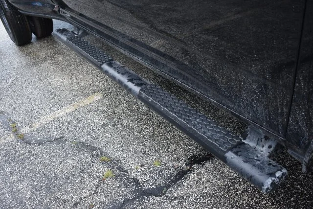 New 2026 Diamond Black Crystal Pearl-Coat Exterior Paint RAM Tradesman image 12