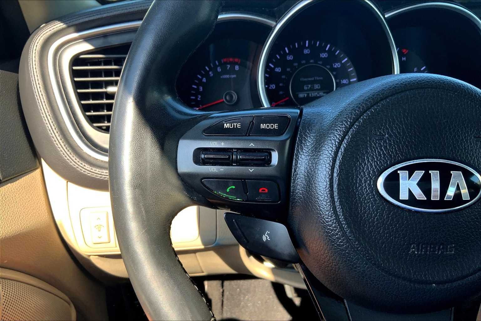 Used 2015 Ebony Black Kia EX image 24