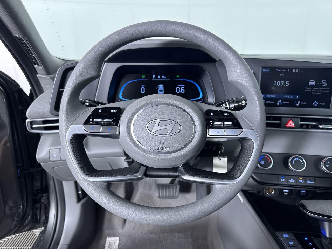 New 2026 Amazon Gray Hyundai SE image 16