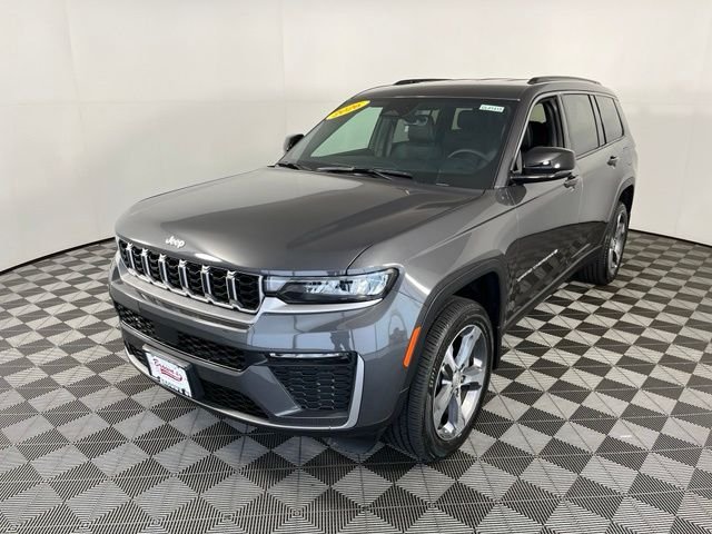 Used 2026 Gray Jeep Limited image 3