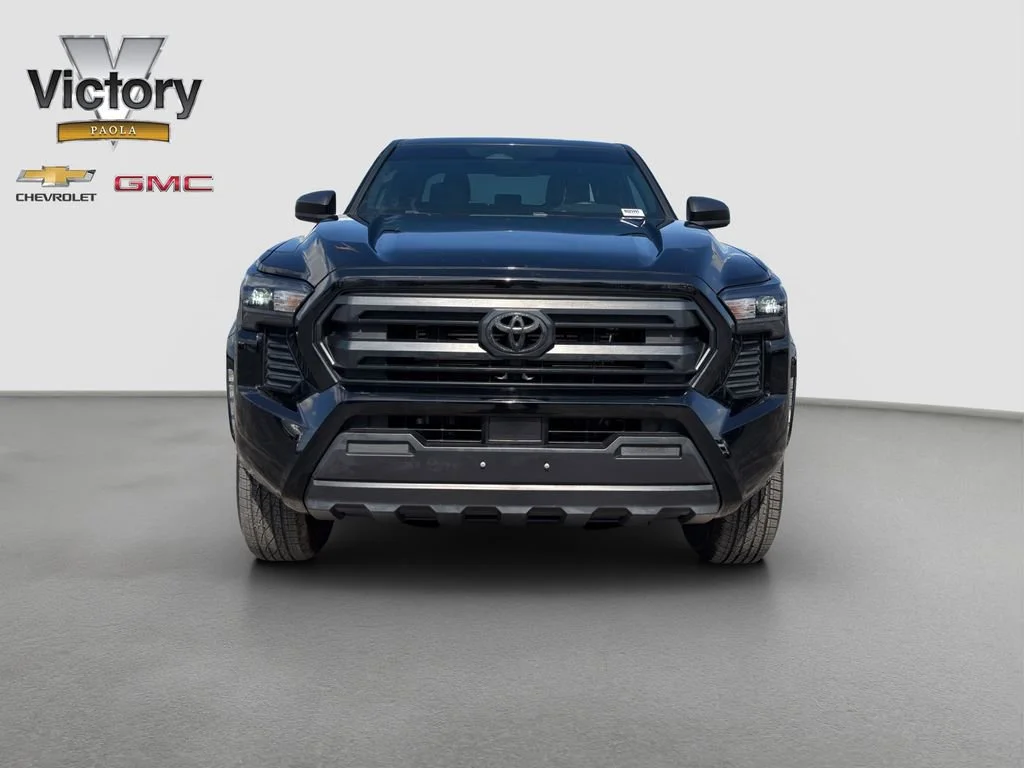 Used 2024 Toyota Tacoma SR with VIN 3TYKE5JN5RT025993 for sale in Kansas City