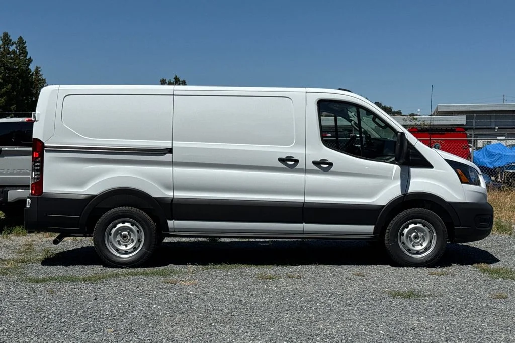 New 2026 Oxford White Ford Cargo Van image 3