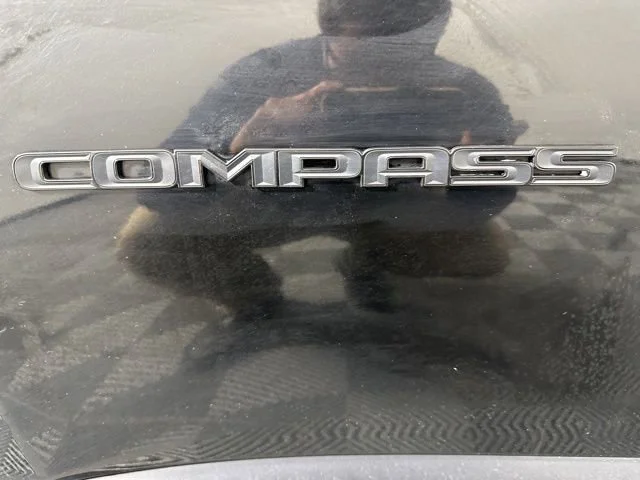 Used 2021 Black Jeep Altitude image 35