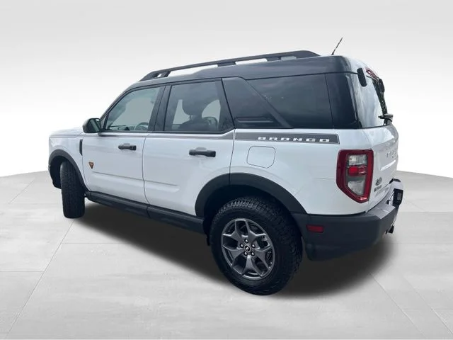 Used 2024 White Ford Badlands image 4