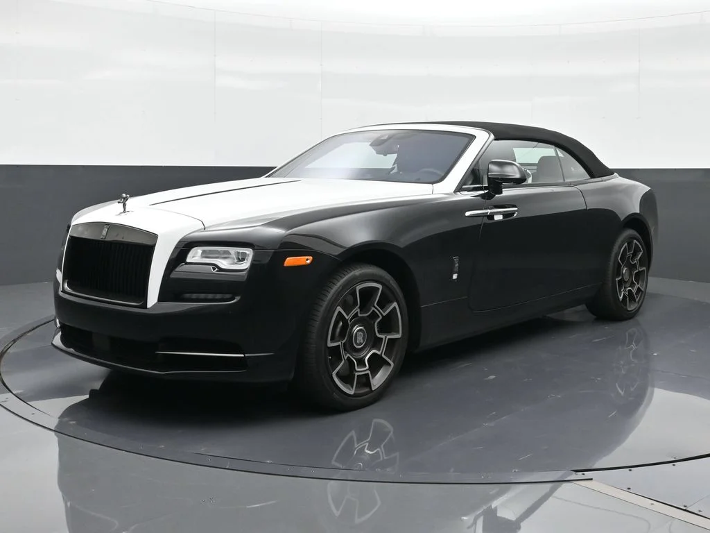 Used 2020 Black Rolls-Royce  image 1