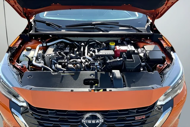 Used 2025 Orange Nissan SR image 29