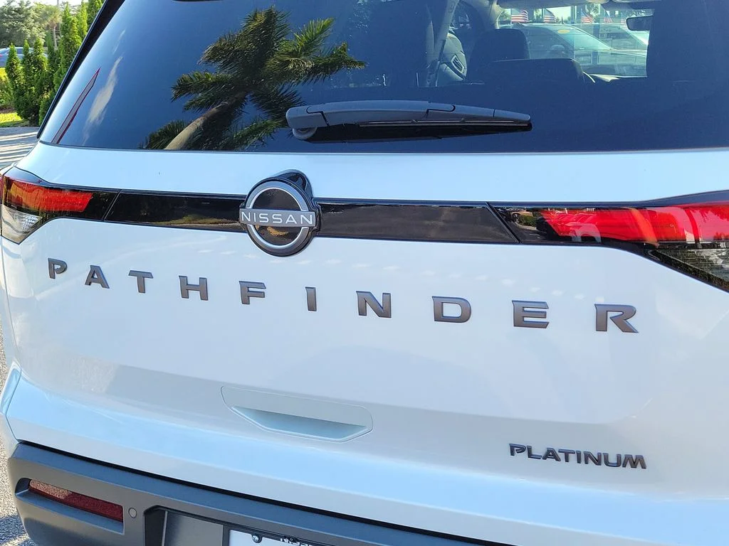 New 2026 White Nissan Platinum image 9
