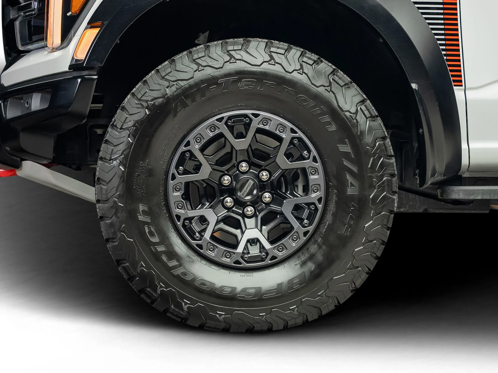Used 2024 White Ford Raptor image 26